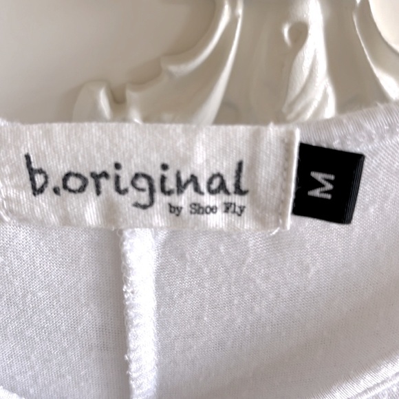 White Flowy Top Medium B Original Knit Long Split Back - Picture 3 of 4